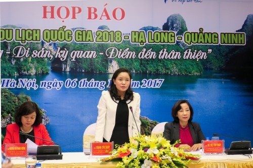  Thứ trưởng Bộ VHTTDL Trịnh Thị Thủy phát biểu tại buổi họp báo